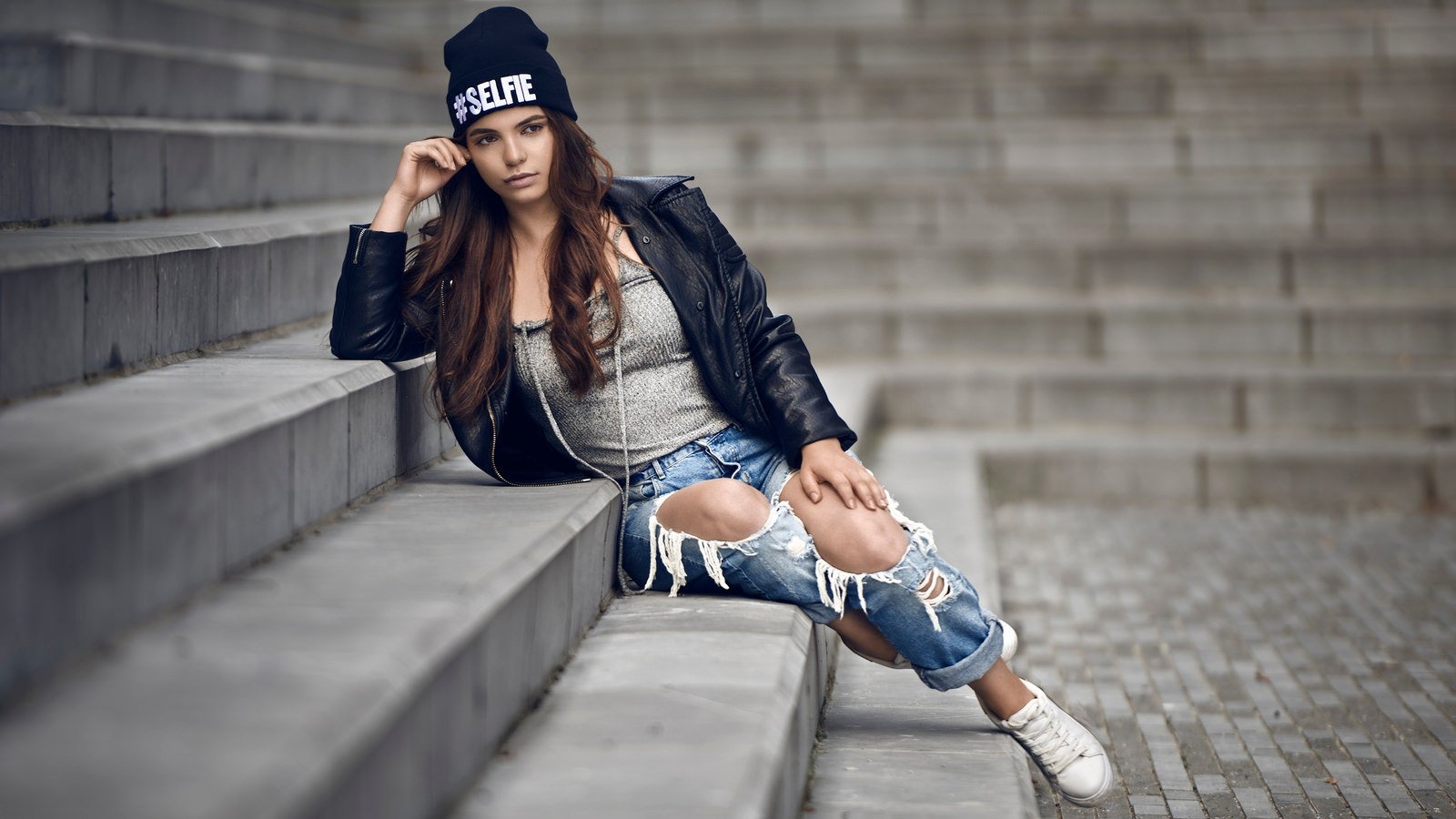 Sassy girls in Aligarh