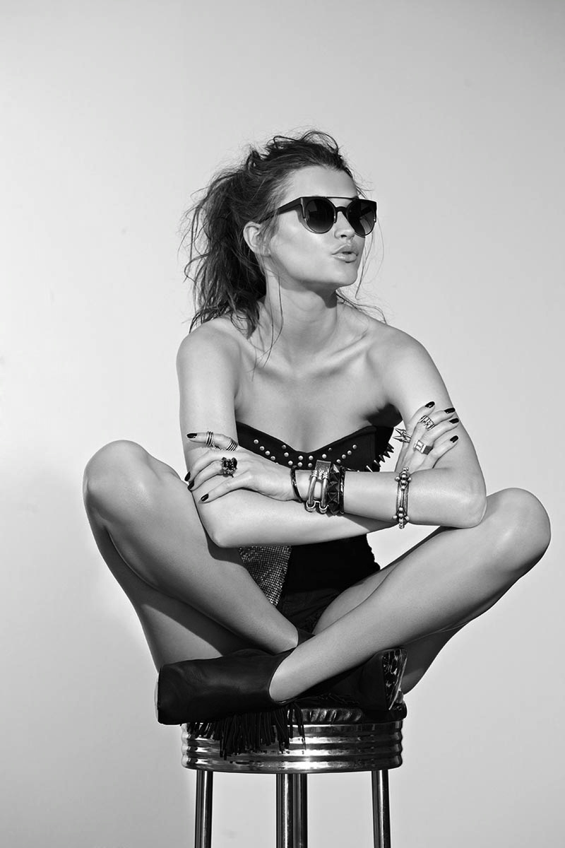 Sassy girls in Aligarh