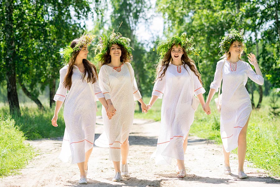 Slavic girls in Aligarh